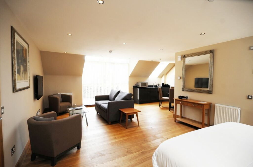 Mansefield Hotel Elgin 5